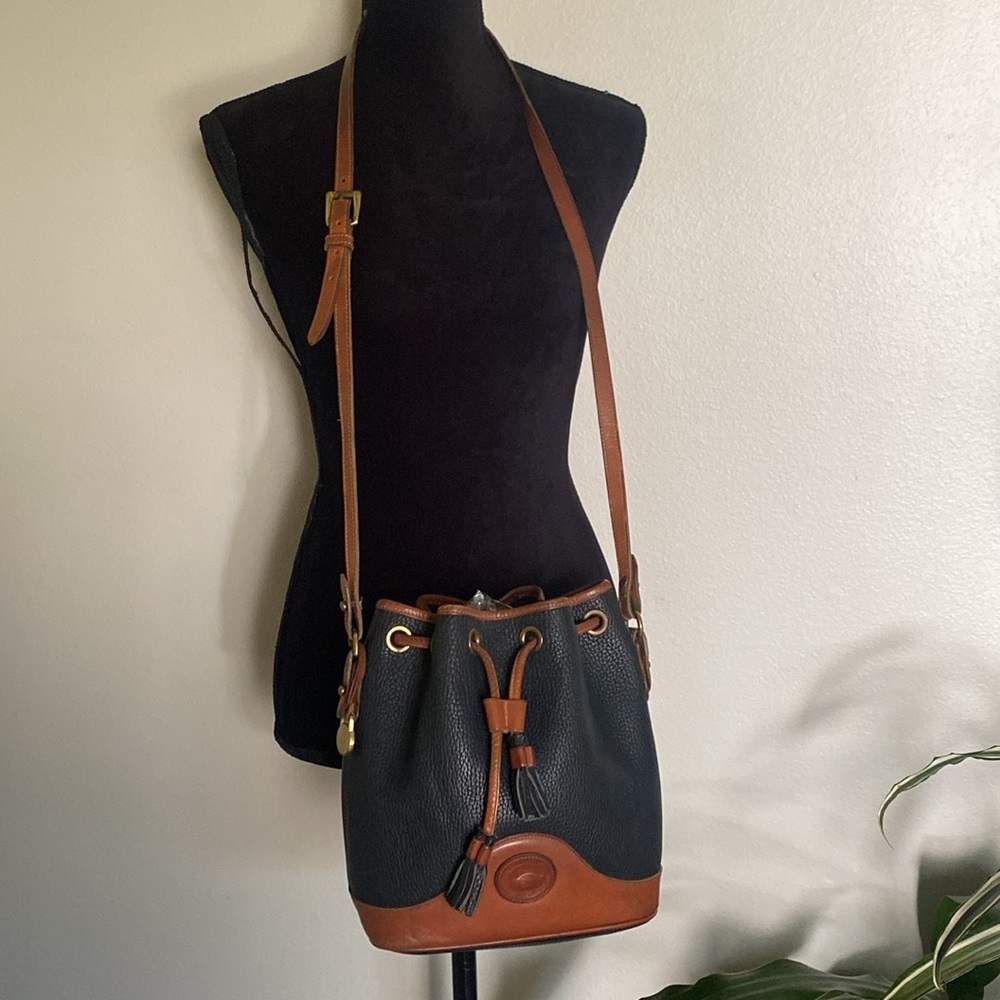 Dooney & Bourke Leather Bucket crossbody - Picture 9 of 15
